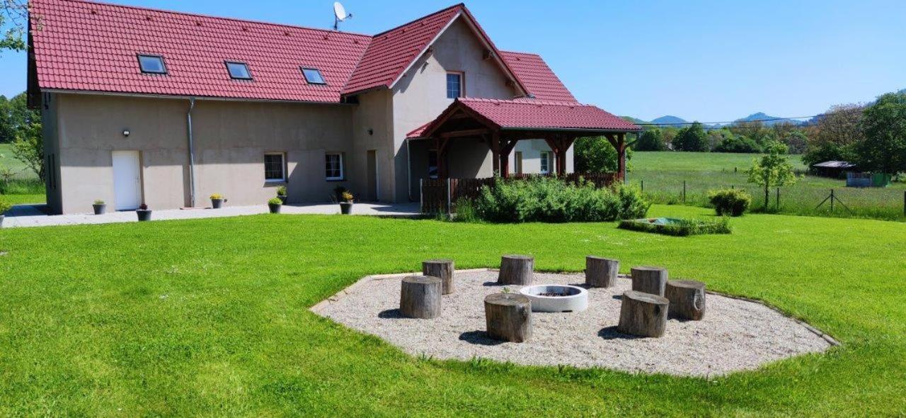 Česká Kamenice Apartmany Filipov מראה חיצוני תמונה